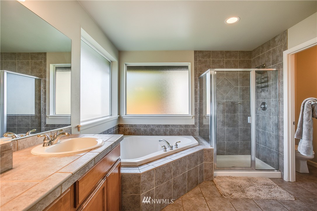 413 Orcas Place Northeast Renton, WA 98059 - Photo 17 of 25