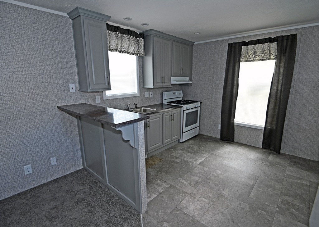 3132 Cranberry Highway, Unit 9 Wareham, MA 02538 - Photo 4 of 17