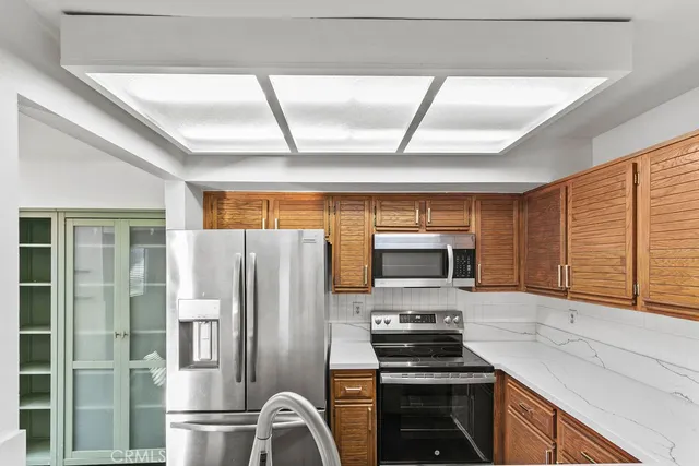 $630,000 | 25761 Le Parc, Lake Forest, CA 92630