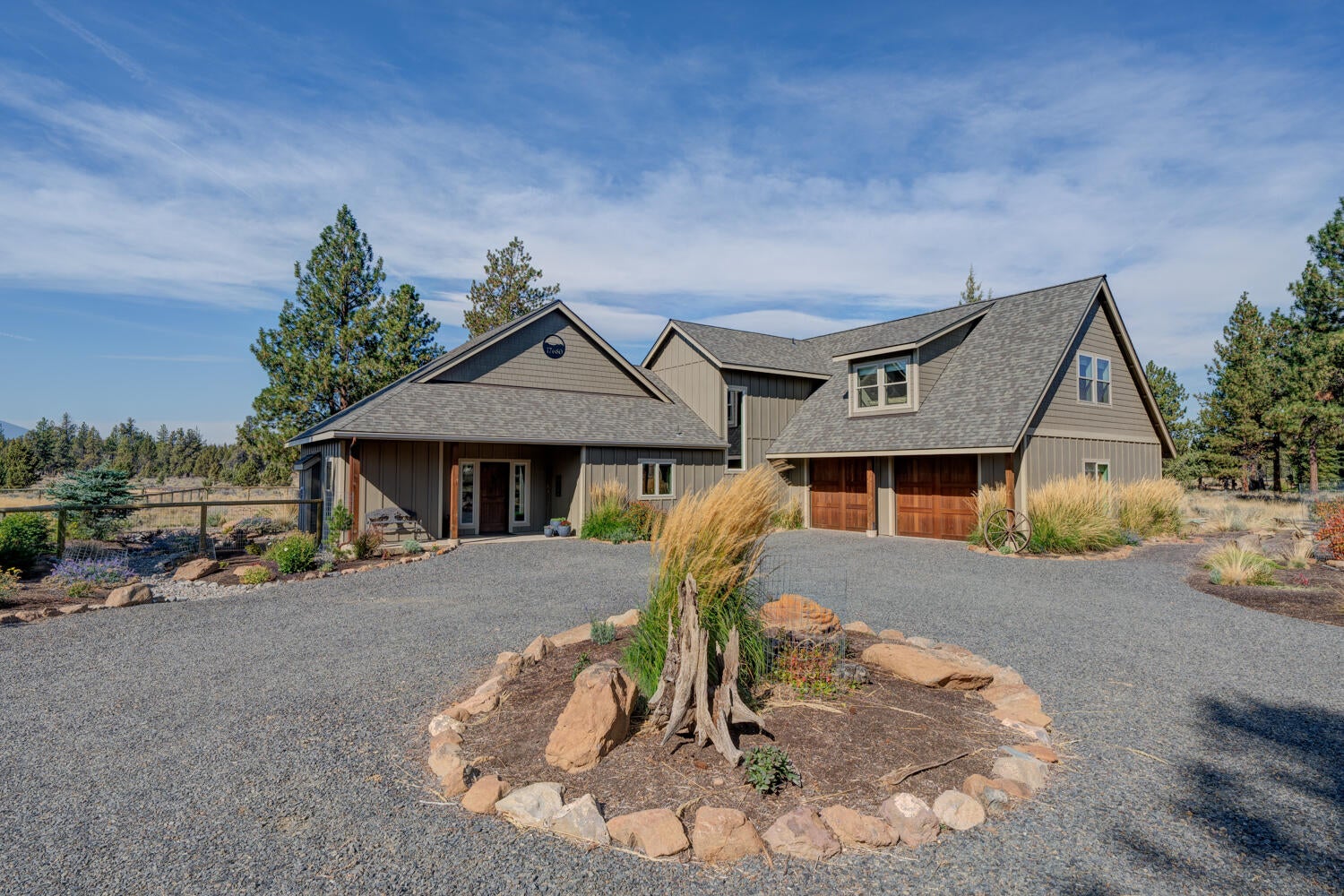 17680 Mountain View Road Sisters, OR 97759 - Photo 3 of 31 03