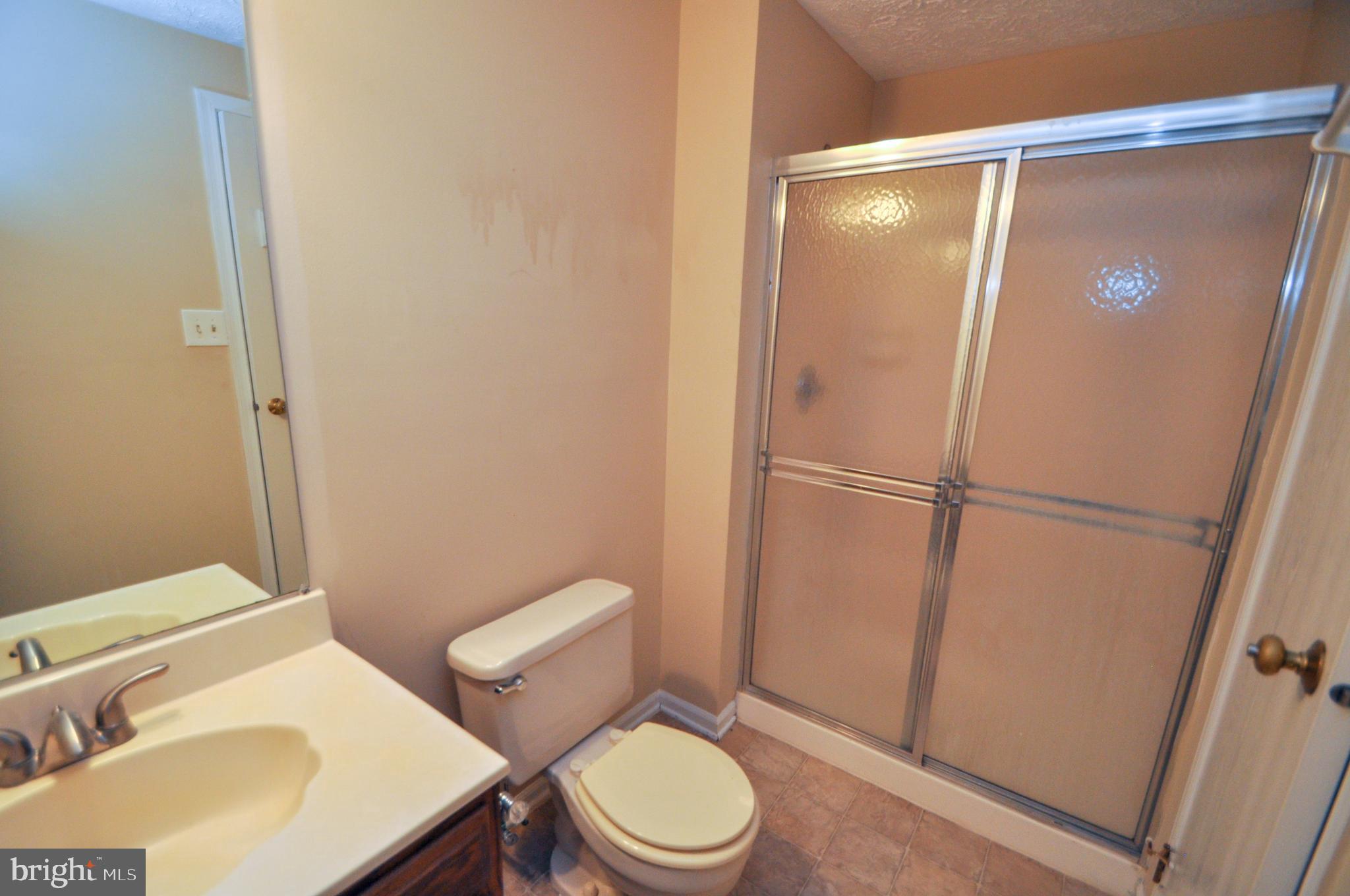 17 Greenleaf Road Baltimore, MD 21234 - Photo 21 of 28 Lower level full bath