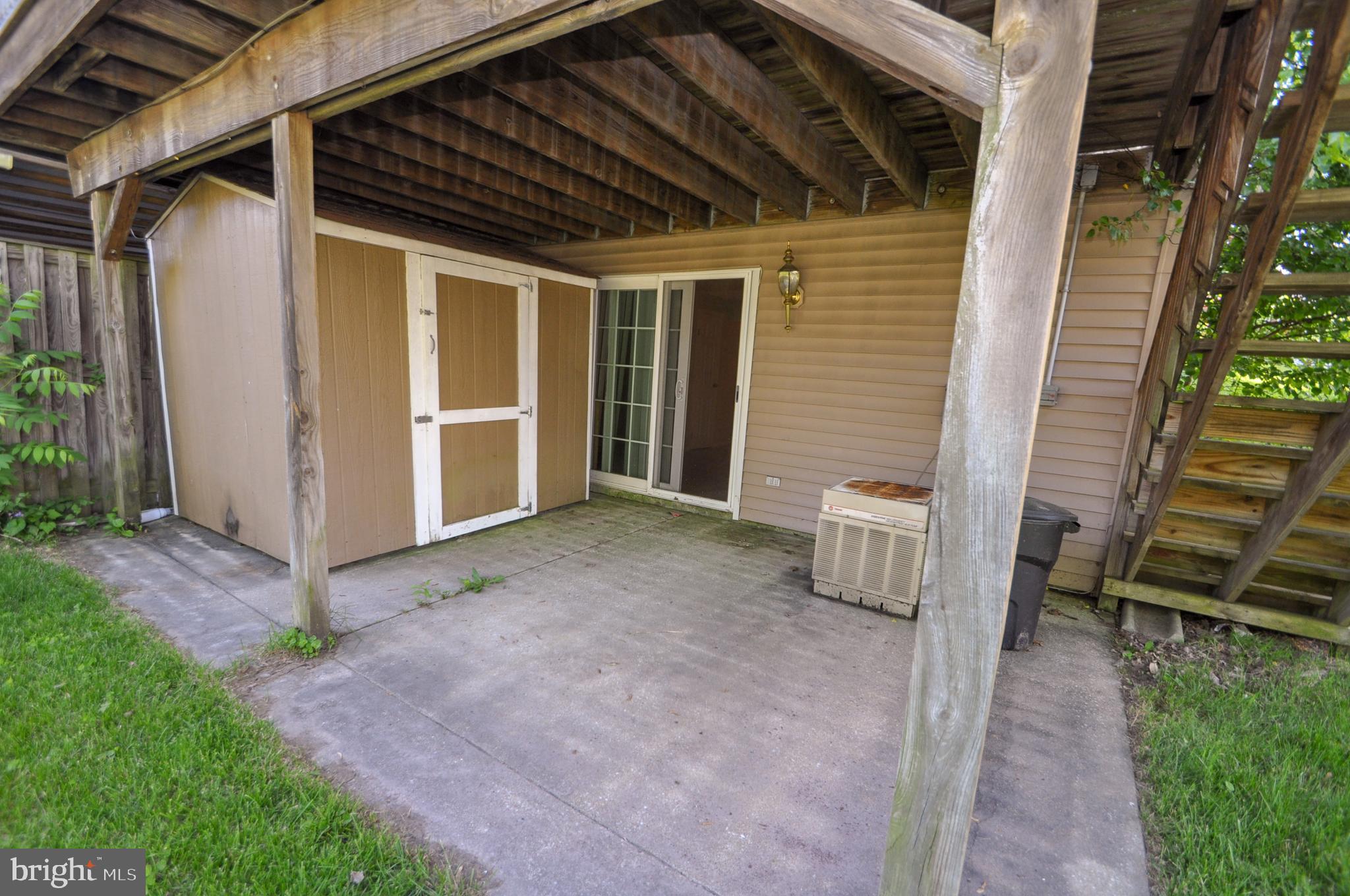 17 Greenleaf Road Baltimore, MD 21234 - Photo 26 of 28 Patio, entrance to the family room