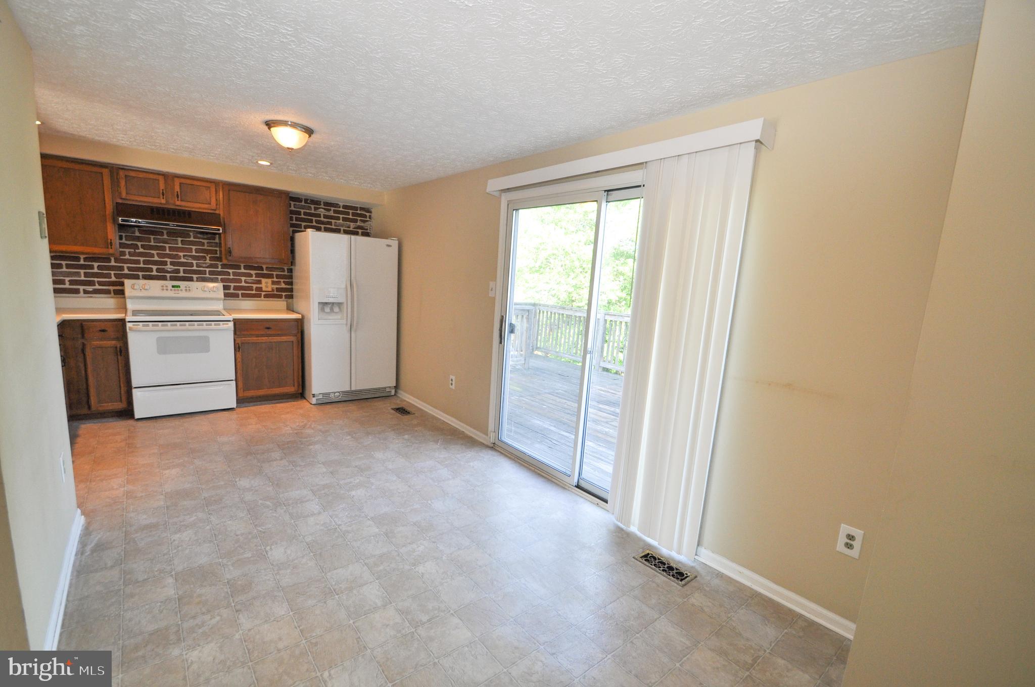 17 Greenleaf Road Baltimore, MD 21234 - Photo 8 of 28 Kitchen