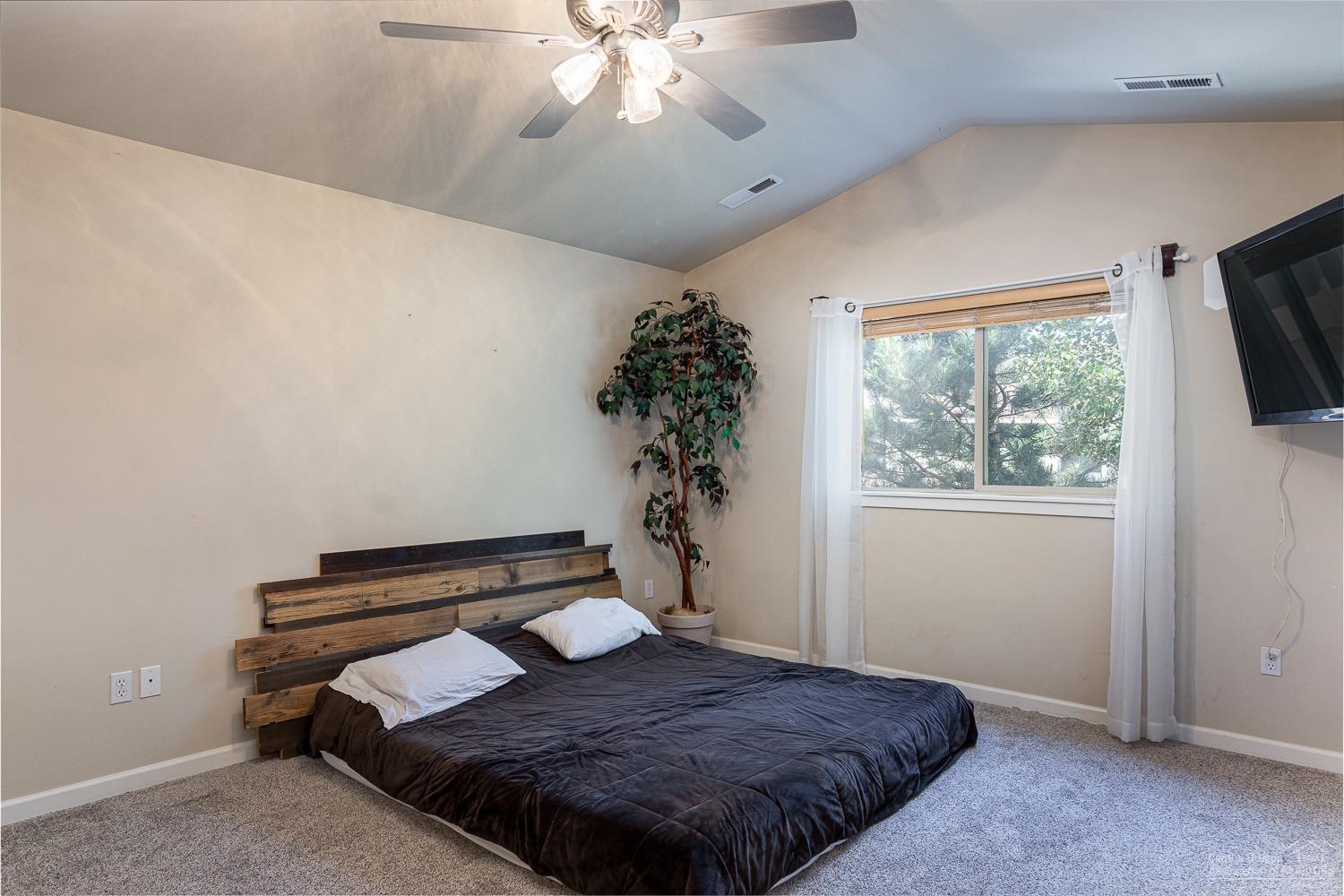20380 Rocca Way Bend, OR 97702 - Photo 13 of 25 Additional Photo