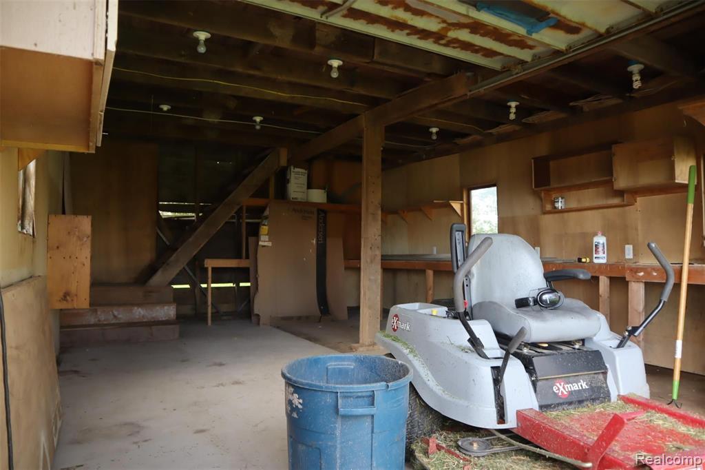 3390 North Burkhart Road Howell, MI 48855 - Photo 16 of 70