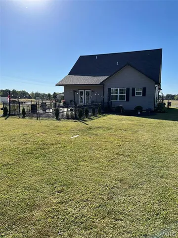 $359,900 | 148 Timberview Drive, Staunton, IL 62088