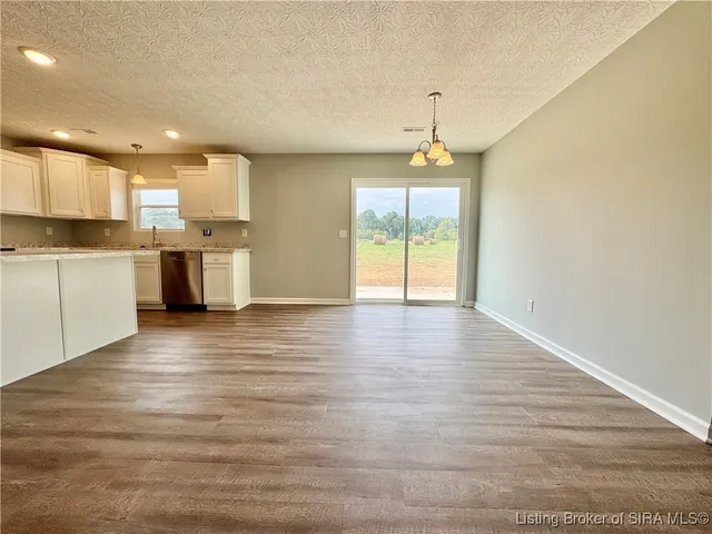 $304,900 | 3518 South Robbins Road, Lexington, IN 47138