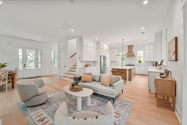 $1,315,000 | 2038 River Bend Drive, Charleston, SC 29412