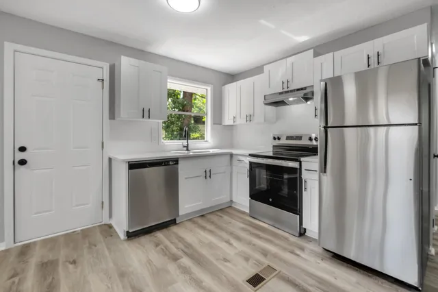 $189,900 | 2124 Berkshire Drive, Tallahassee, FL 32304