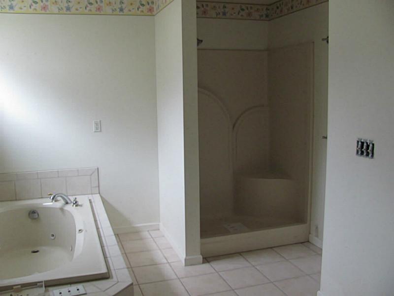 132 Maple Grove Road Butler, PA 16001 - Photo 12 of 22 Master Bath/Spa.
