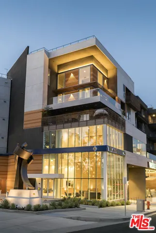 $5,996 | 3425 West Olive Avenue, Unit 471, Burbank, CA 91505