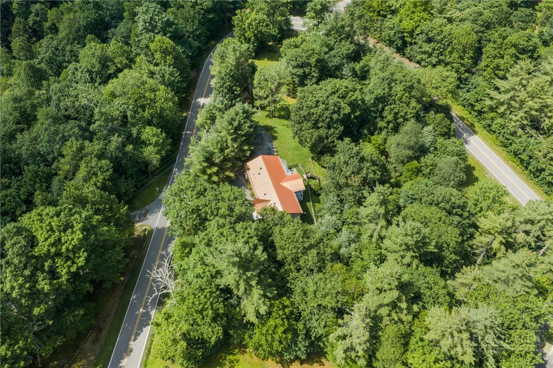 9081 Pittmans Gap Road Newland, NC 28657 - Photo 44 of 49