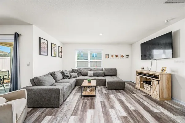 $2,500 | 2181 Northwest 247 Drive, Newberry, FL 32669