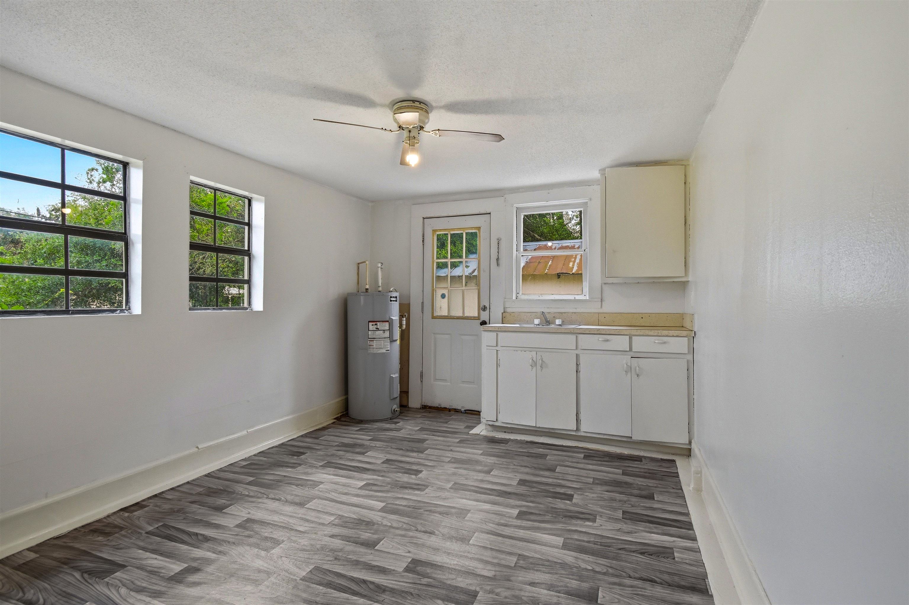 603 West Julia Street Perry, FL 32347 - Photo 5 of 19