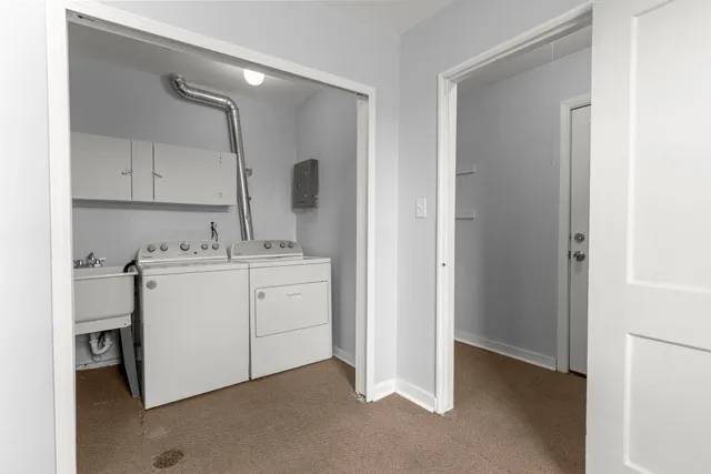 $1,595 | 24126 Dartmouth Street, Dearborn, MI 48124