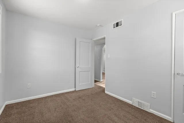 $1,595 | 24126 Dartmouth Street, Dearborn, MI 48124