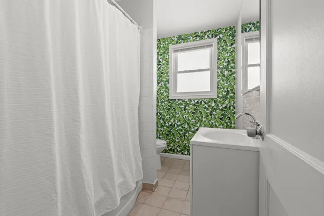 $1,595 | 24126 Dartmouth Street, Dearborn, MI 48124