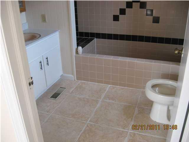 595 Springtime Avenue Holt, FL 32564 - Photo 14 of 18 20140131130058054999000000-o