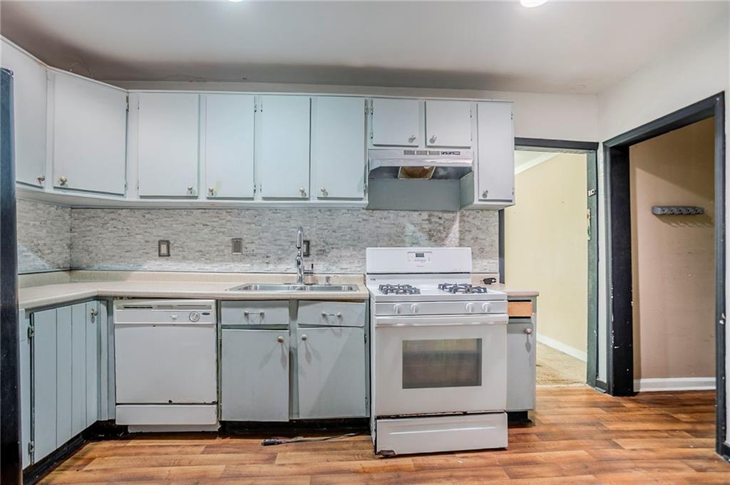 1905 Flat Shoals Road Southeast Atlanta, GA 30316 - Photo 6 of 33