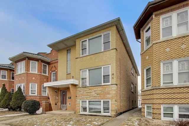 $425,000 | 1833 Oak Park Avenue, Berwyn, IL 60402