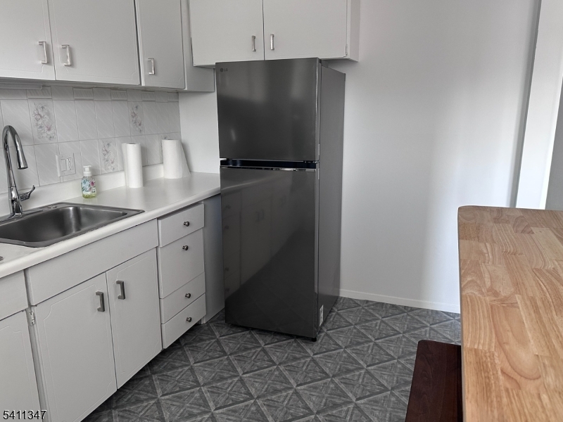 1163 Valley Road, Unit B Wayne, NJ 07470 - Photo 6 of 25