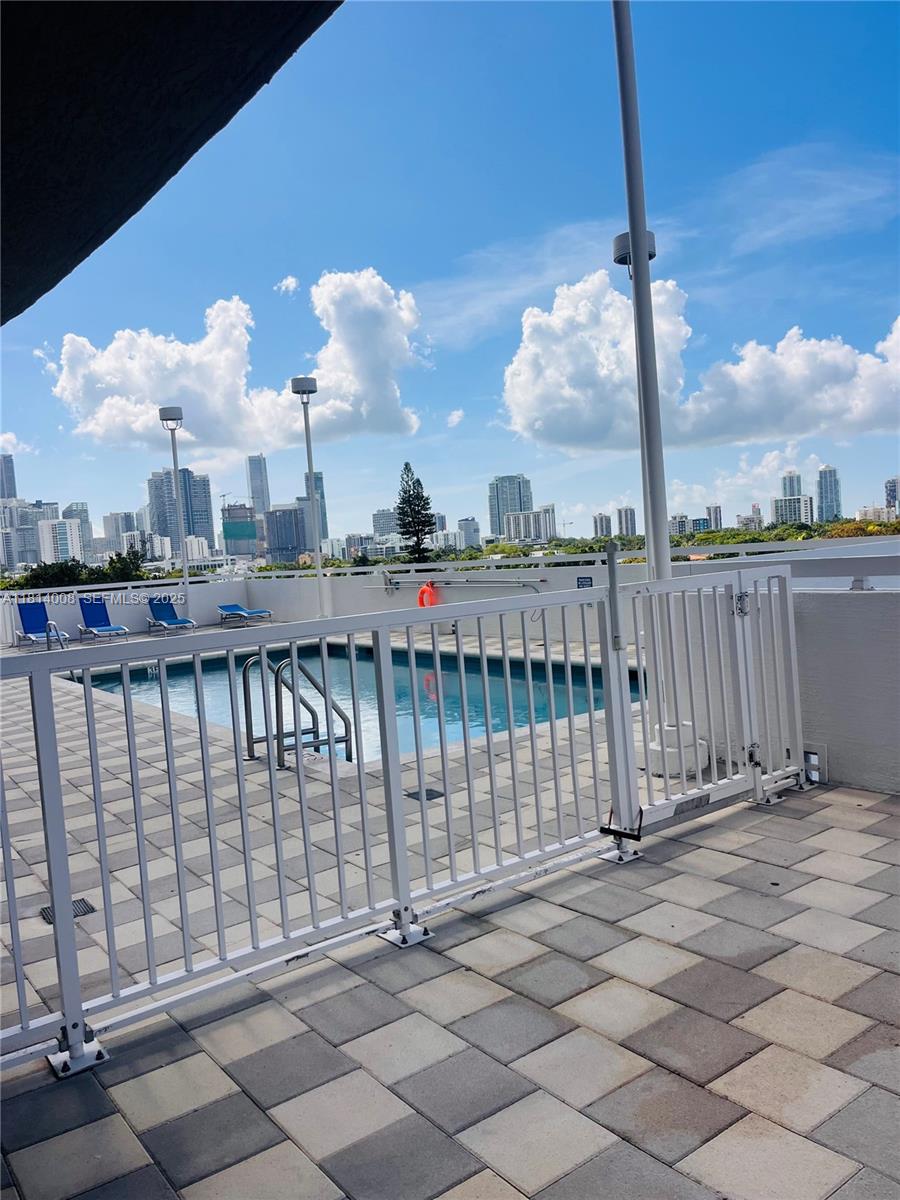 900 Southwest 8th Street, Unit 806 Miami, FL 33130 - Photo 13 of 22