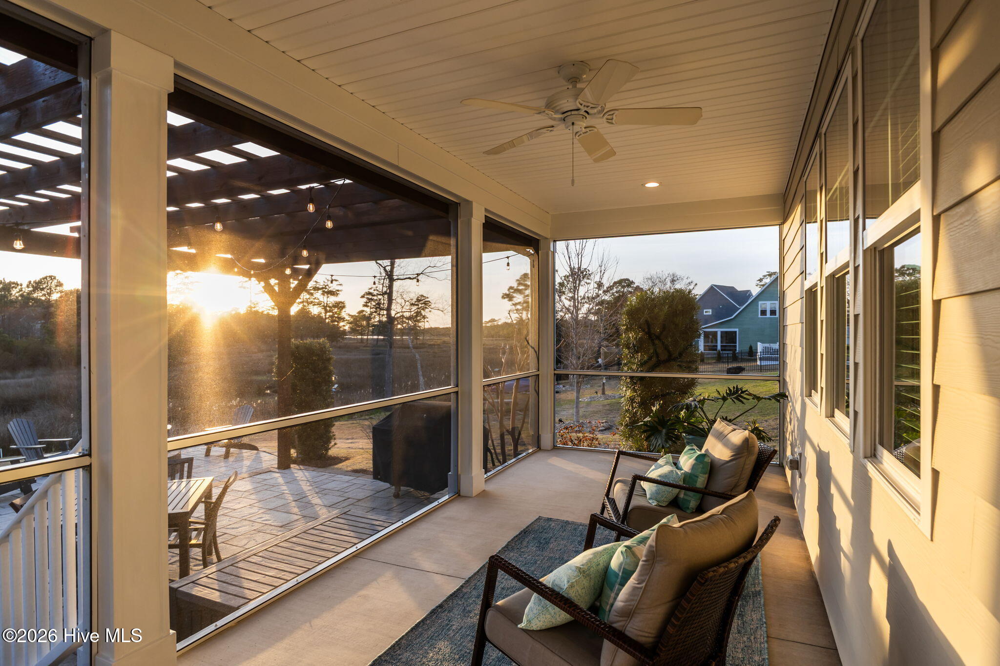 112 Castaway Cove Cedar Point, NC 28584 - Photo 8 of 71 25-web-or-mls-1S3A6052