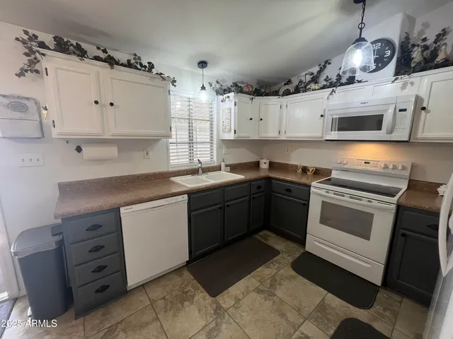 $119,500 | 11596 West Sierra Dawn Boulevard, Unit 33, Surprise, AZ 85378