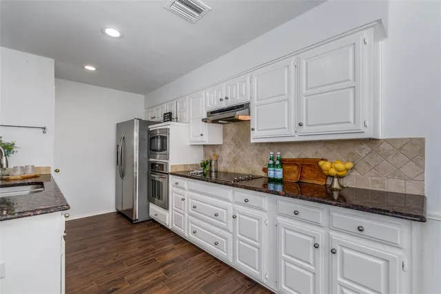 $447,500 | 4045 Morman Lane, Addison, TX 75001