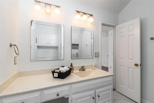 $447,500 | 4045 Morman Lane, Addison, TX 75001