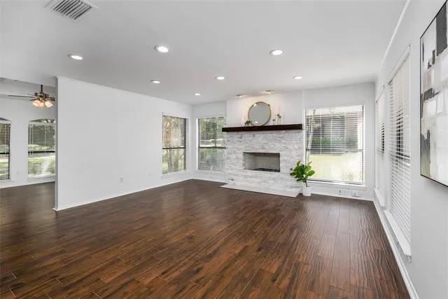 $447,500 | 4045 Morman Lane, Addison, TX 75001