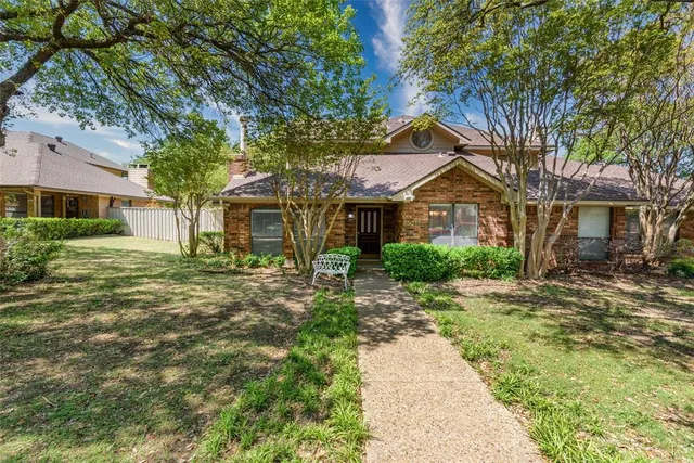 $447,500 | 4045 Morman Lane, Addison, TX 75001