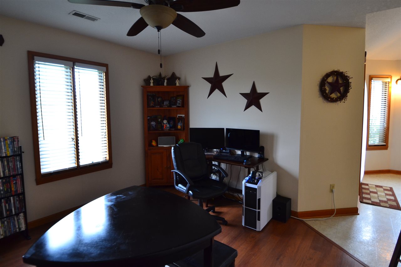 409 West Liberty Street Butler, IN 46721 - Photo 11 of 25