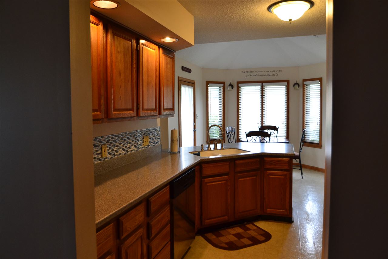 409 West Liberty Street Butler, IN 46721 - Photo 13 of 25