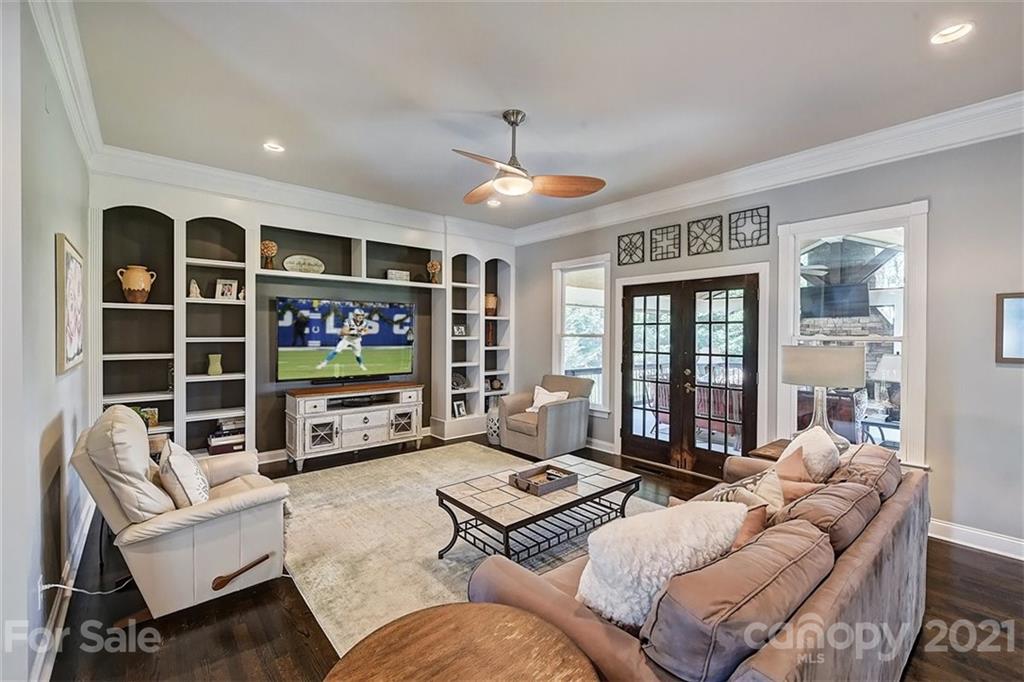 9121 John Hawks Road Cornelius, NC 28031 - Photo 11 of 48 Gallery Image 11