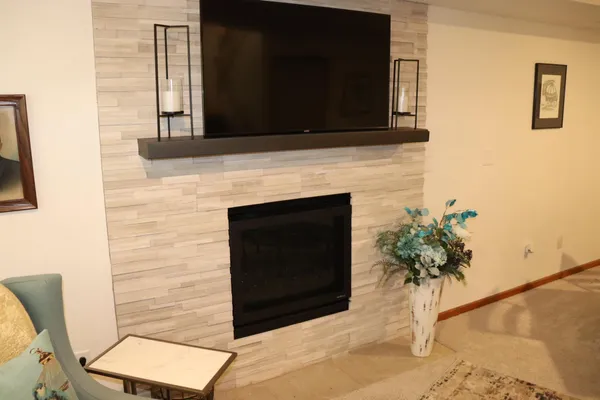 $495,000 | 398 Pleasant Hill Drive, Winona, MN 55987