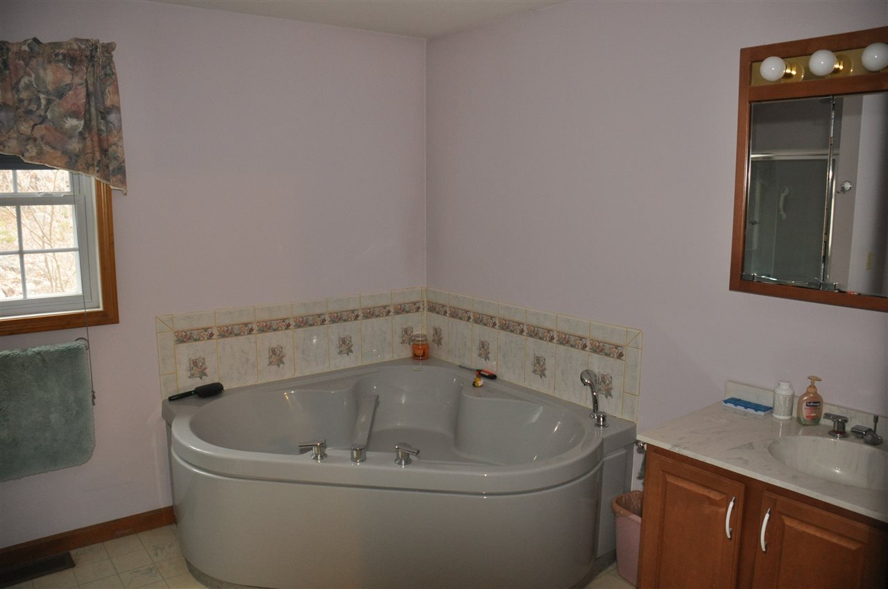 161 Shaker Road Canterbury, NH 03224 - Photo 11 of 14 Gallery Image 11