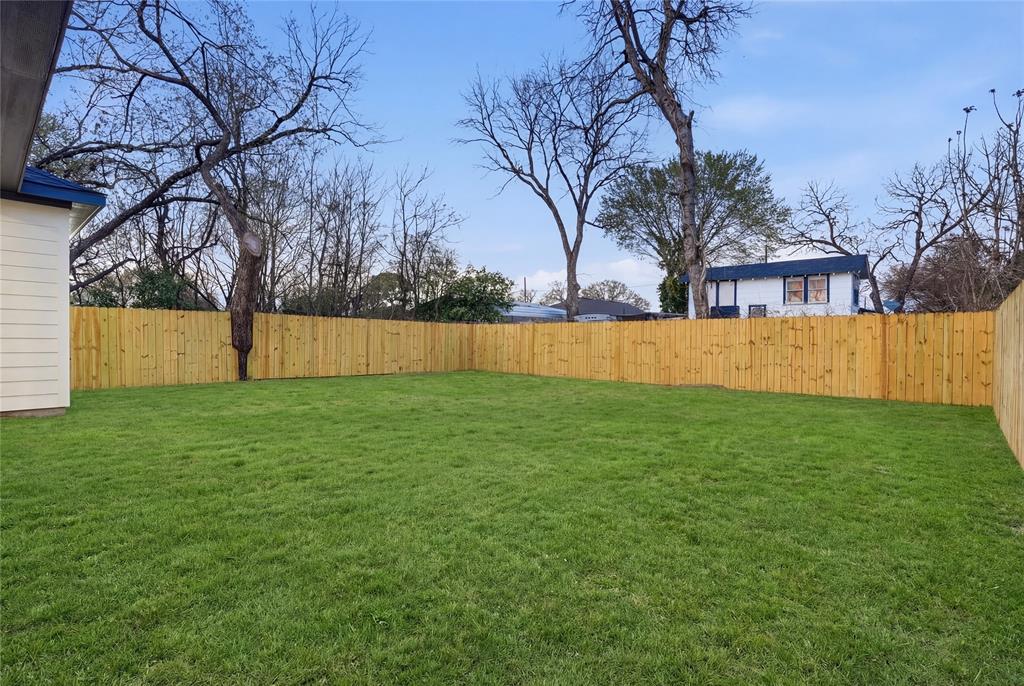4618 Spring Garden Street Dallas, TX 75215 - Photo 16 of 19 Gallery Image 16