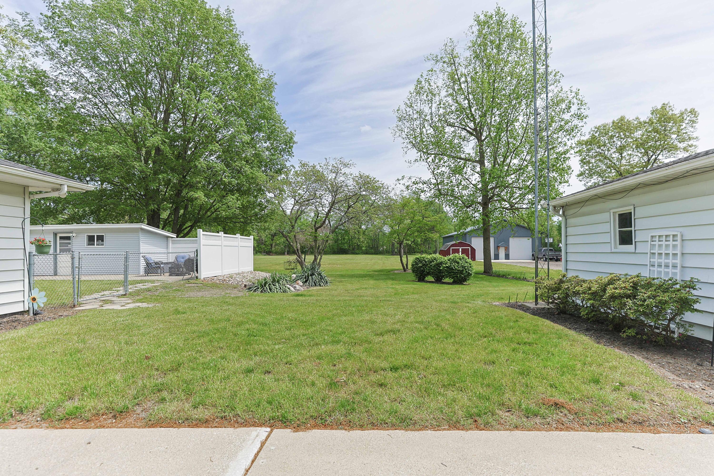 3011 Adams Road Niles, MI 49120 - Photo 40 of 44 Back Yard