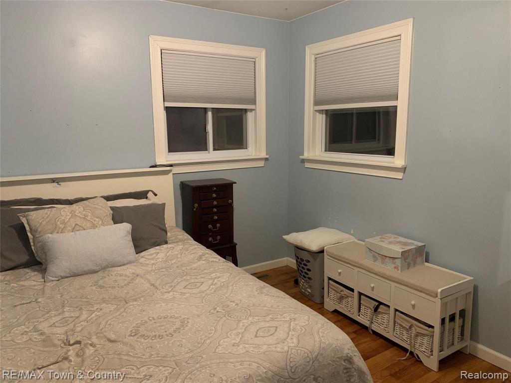 4060 West Thompson Road Linden, MI 48451 - Photo 11 of 27
