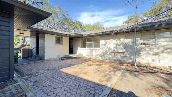 $2,400 | 361 Williamson Place, Corpus Christi, TX 78411