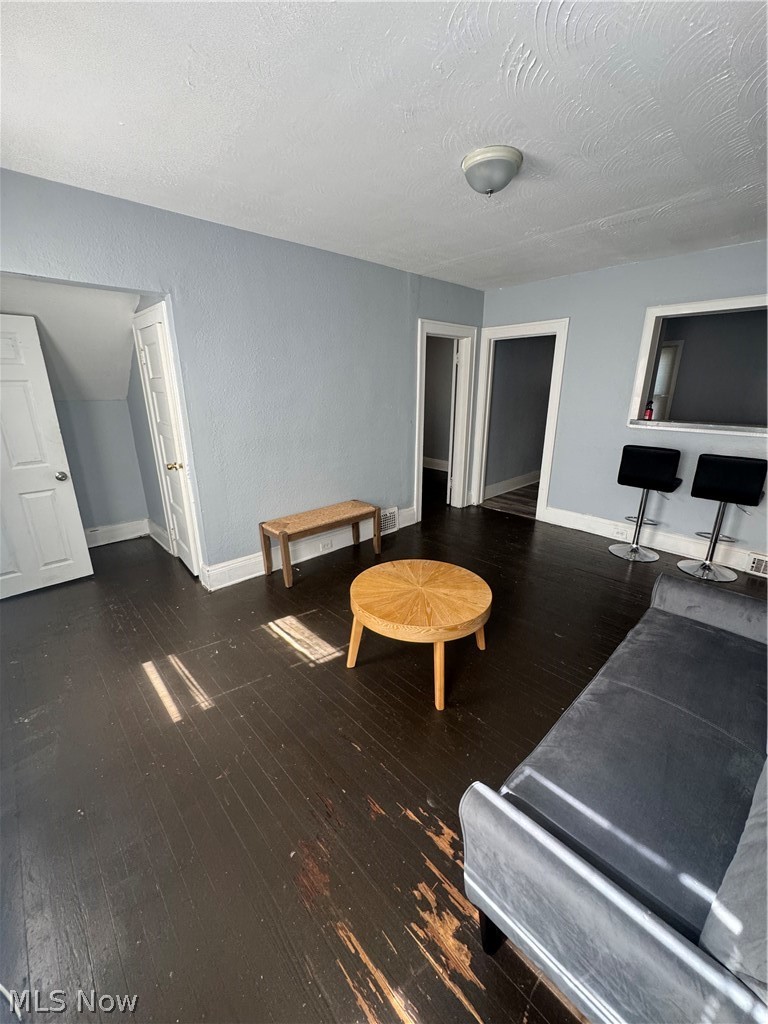 2707 Noble Road Cleveland Heights, OH 44121 - Photo 3 of 25 Gallery Image 3