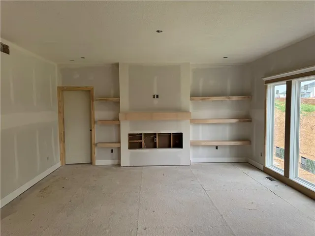 $575,000 | 4706 Northeast 86th Terrace, Kansas City, MO 64156