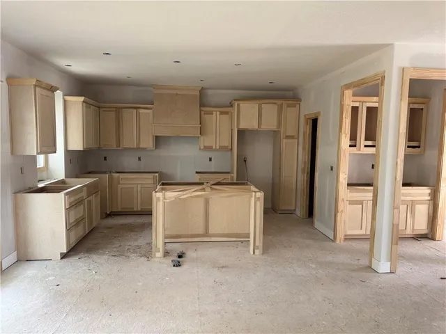 $575,000 | 4706 Northeast 86th Terrace, Kansas City, MO 64156