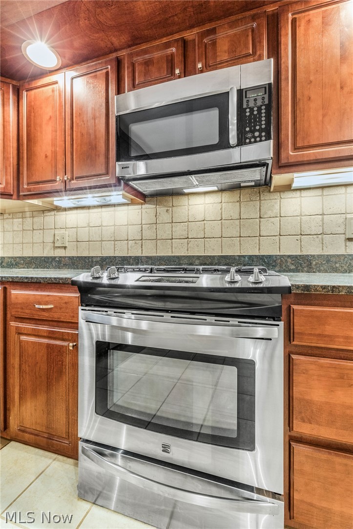 755 Edgewood Road Cleveland, OH 44143 - Photo 9 of 33 Gallery Image 9
