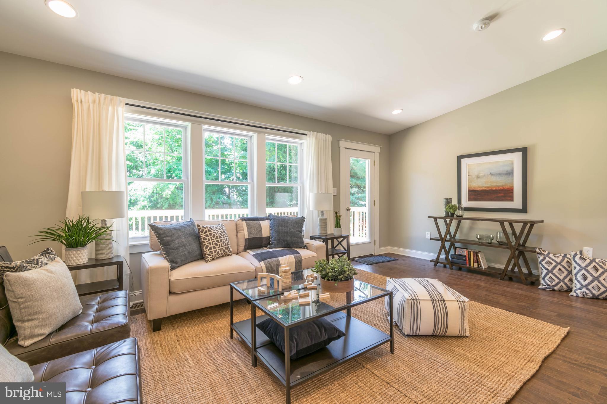 816 Cedarcroft Road Baltimore, MD 21212 - Photo 16 of 30 Great Room overlooking your private yard