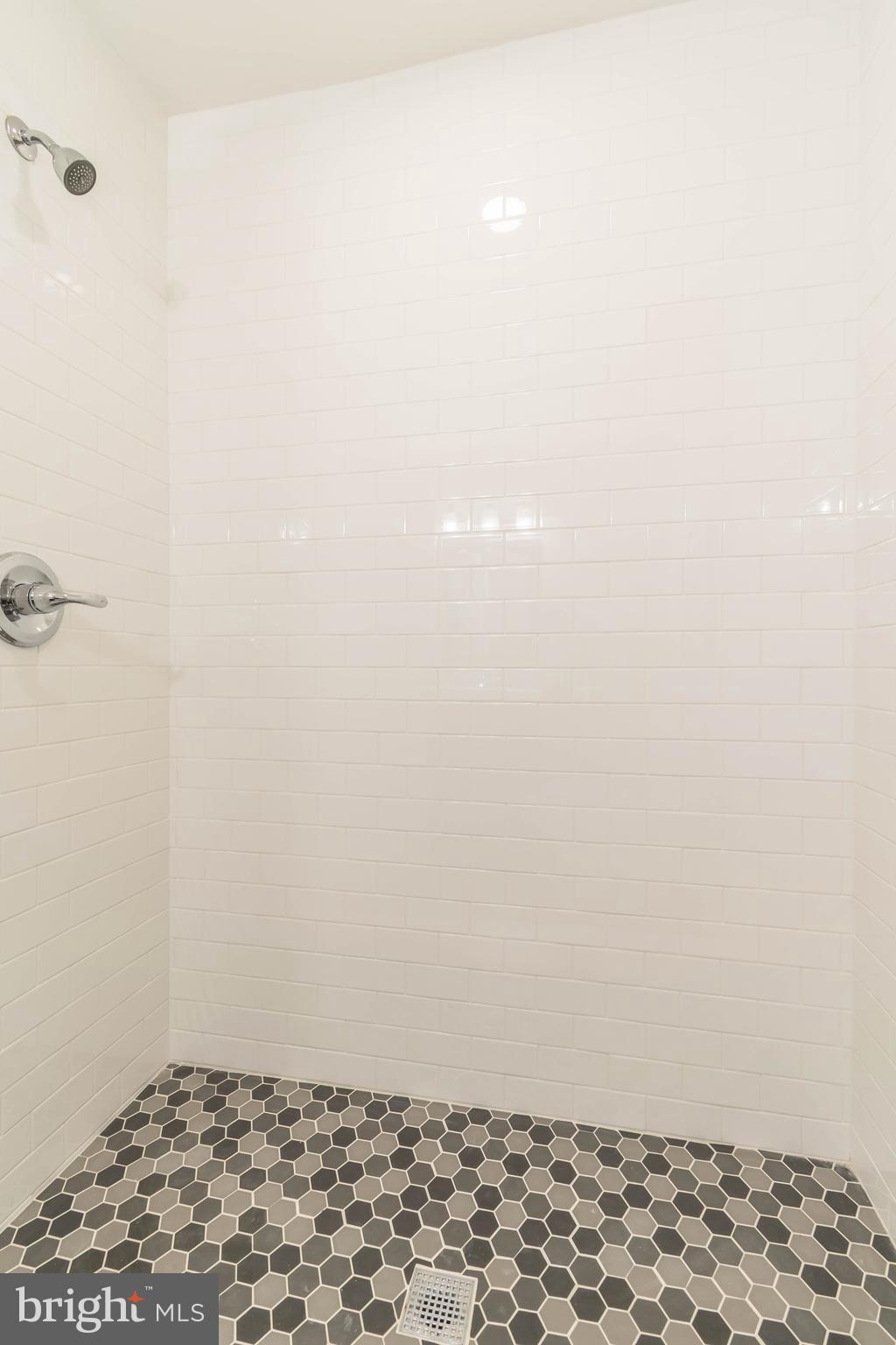 816 Cedarcroft Road Baltimore, MD 21212 - Photo 21 of 30 Bath (Master)