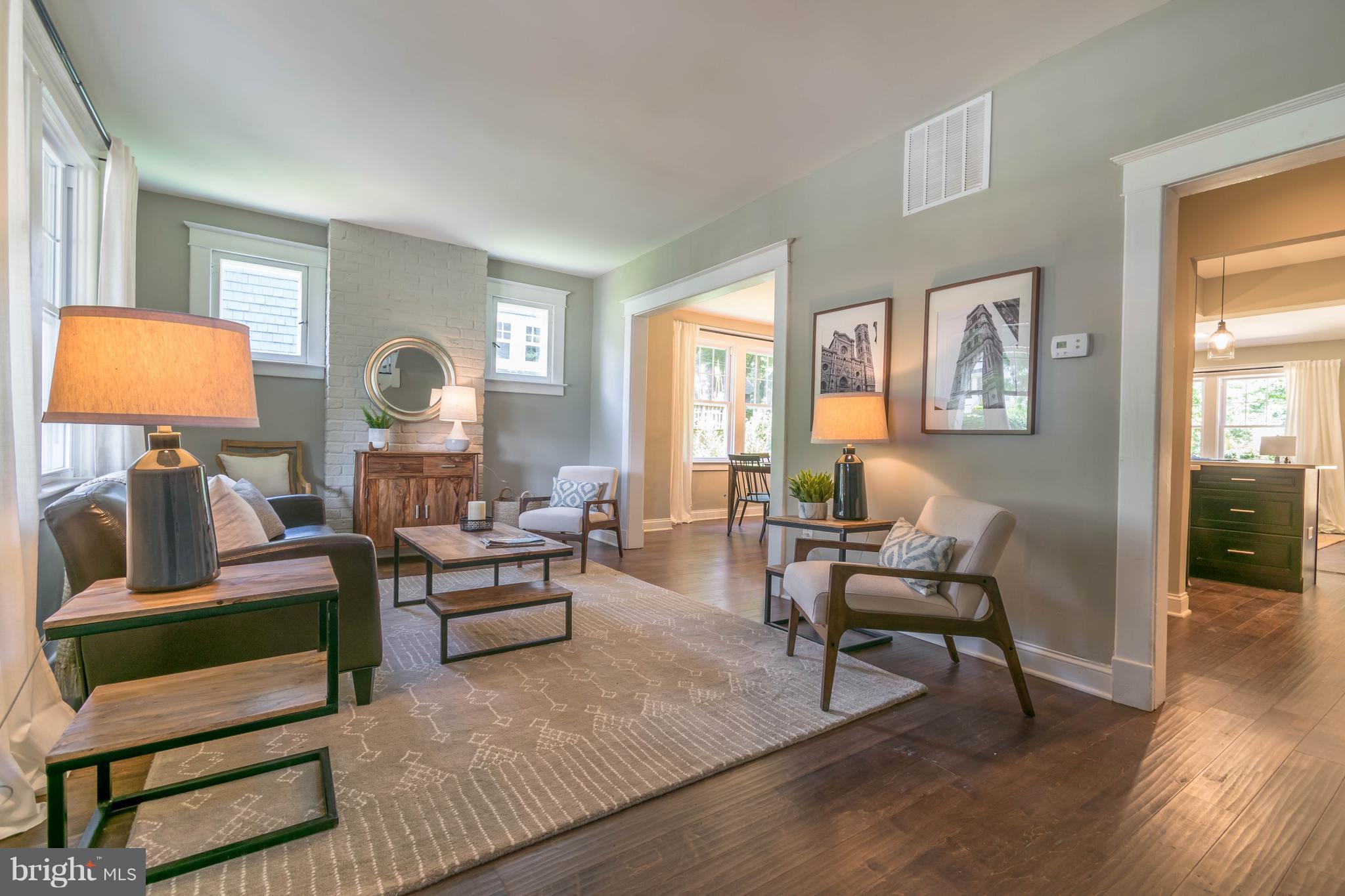816 Cedarcroft Road Baltimore, MD 21212 - Photo 5 of 30 Living Room with hardwood floors