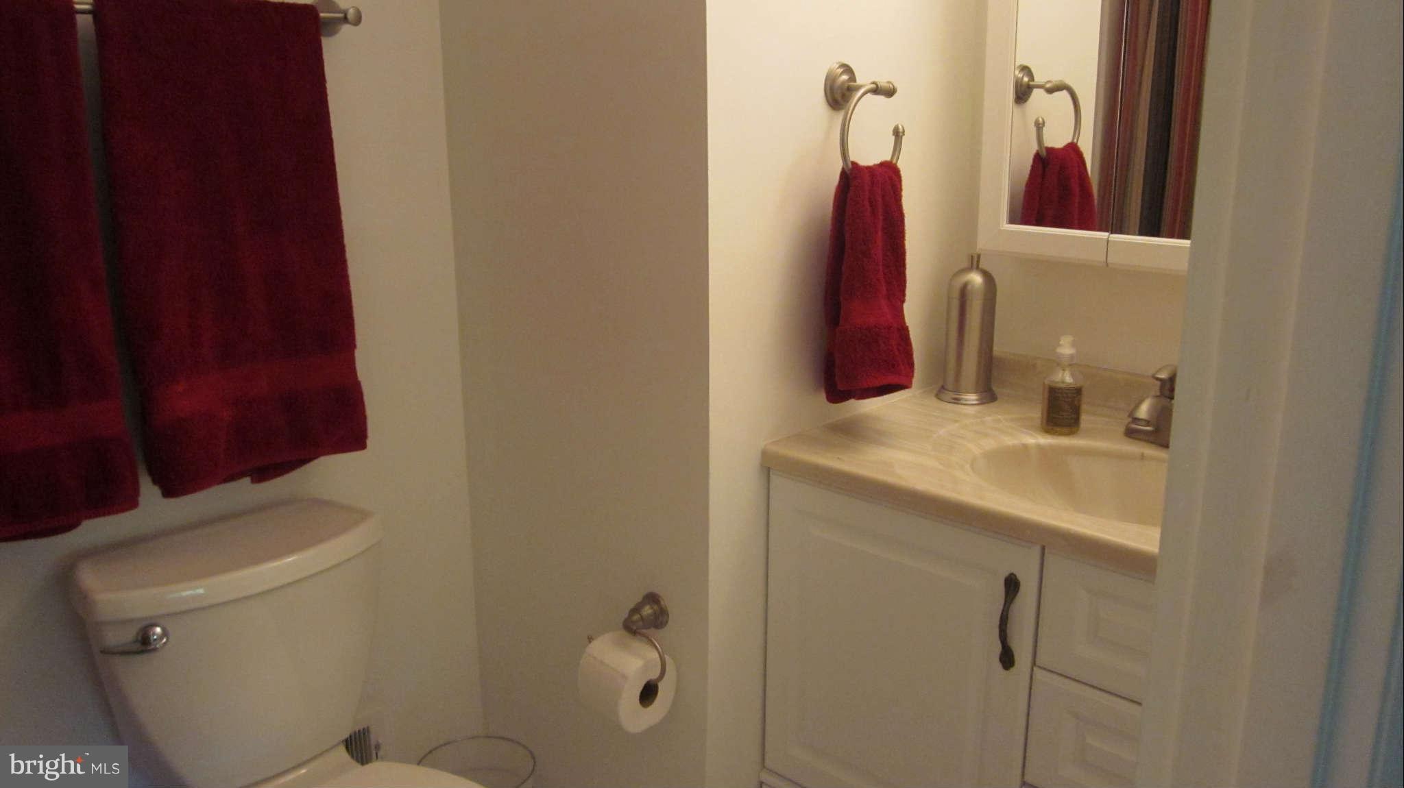 4808 Twinbrook Road Fairfax, VA 22032 - Photo 14 of 14 Bath