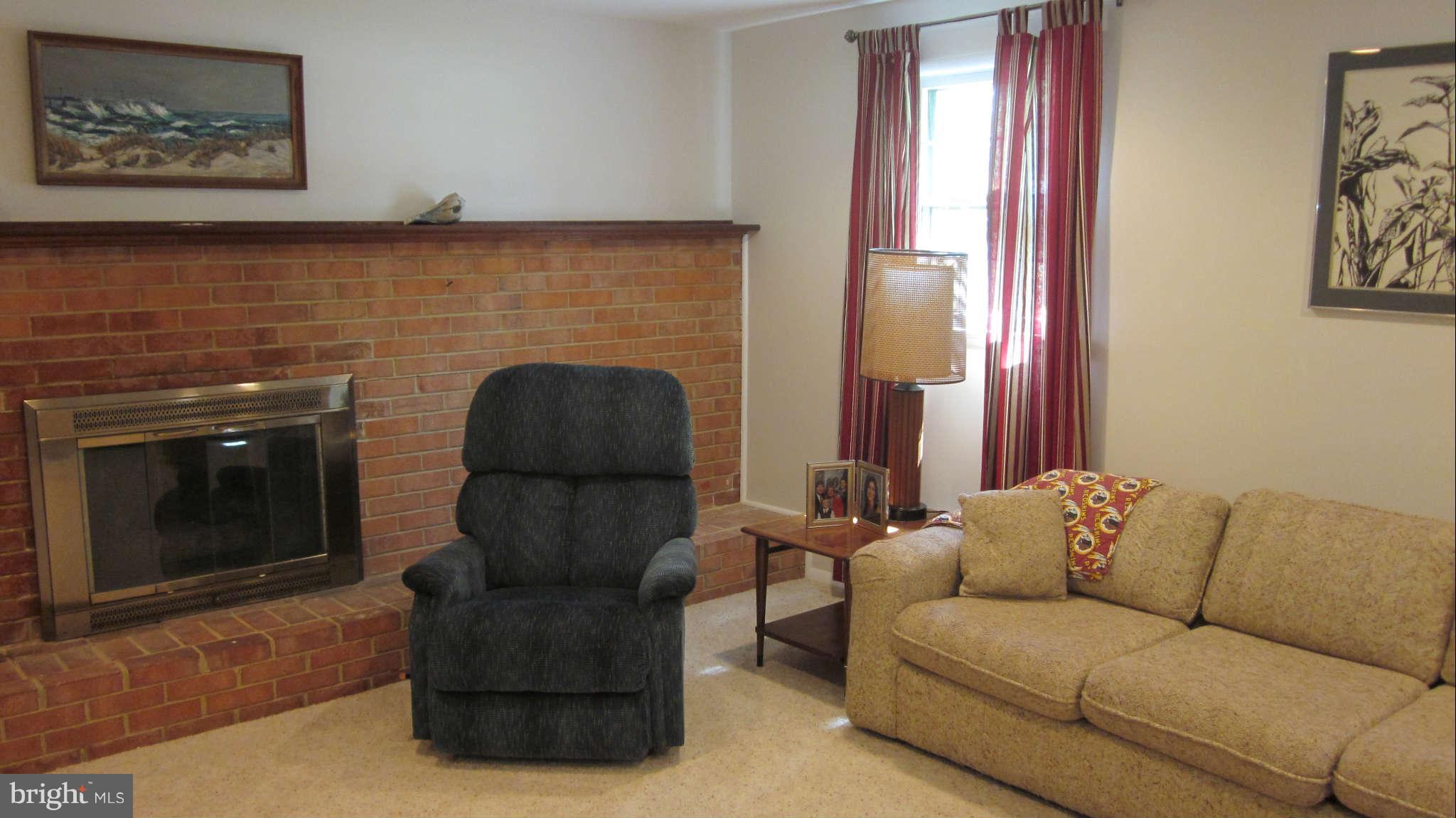 4808 Twinbrook Road Fairfax, VA 22032 - Photo 7 of 14 Family Room